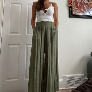 Green flare pants